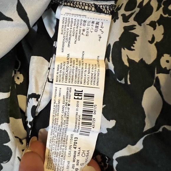 Mango button up top - Picture 7 of 10